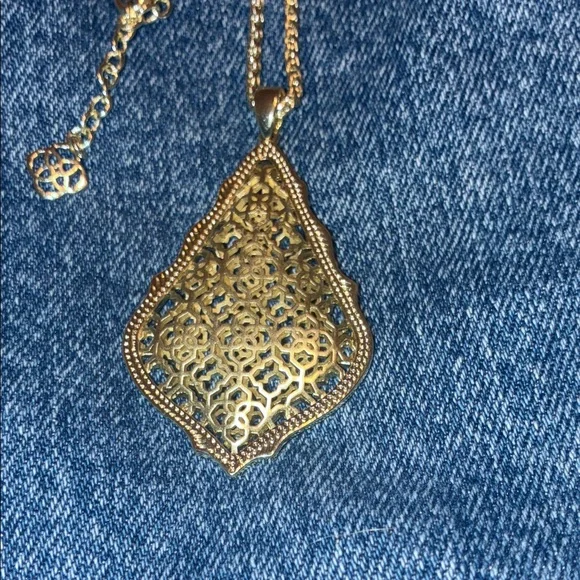 Kendra Scott Gold Filigree Earrings - Picture 6 of 7